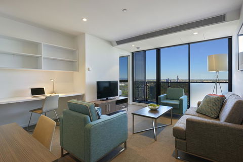 City Tempo - Power St - SA Accommodation 7