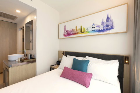 Ibis Melbourne Central - SA Accommodation 5