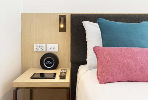 Ibis Melbourne Central - SA Accommodation 0