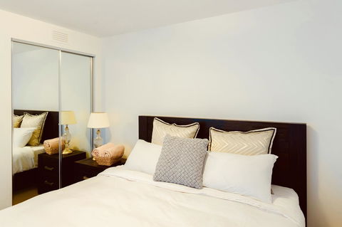 Luxury Apartments With View - SA Accommodation 23