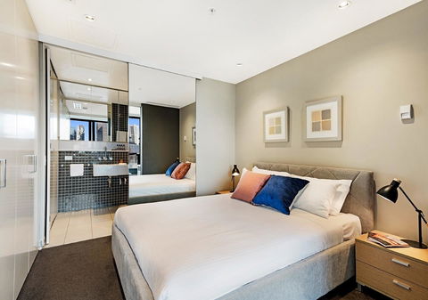 Corporate Keys - Freshwater Place - SA Accommodation 7