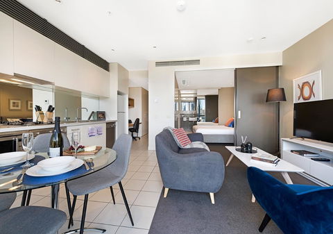 Corporate Keys - Freshwater Place - SA Accommodation 8