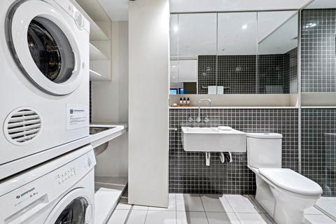 Corporate Keys - Freshwater Place - SA Accommodation 20