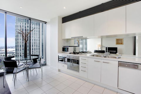 Corporate Keys - Freshwater Place - SA Accommodation 9