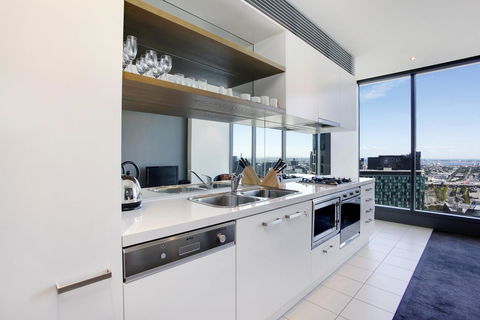 Corporate Keys - Freshwater Place - SA Accommodation 17