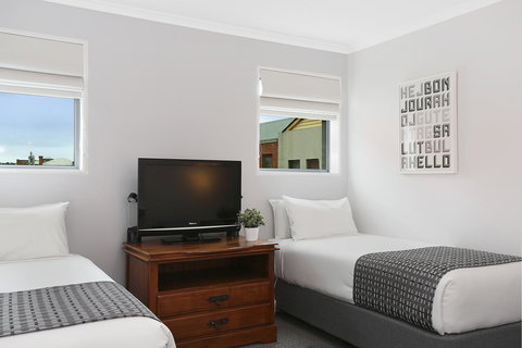 Quality Inn & Suites The Menzies - SA Accommodation 14