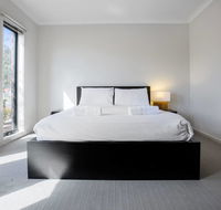 Point Cook Home with a Lovely View in Salt Water - SA Accommodation