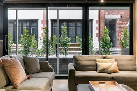 Stylish Apartment In Unique Church Development - SA Accommodation 5