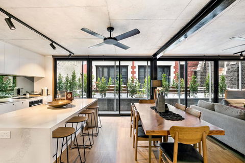 Stylish Apartment In Unique Church Development - SA Accommodation 0