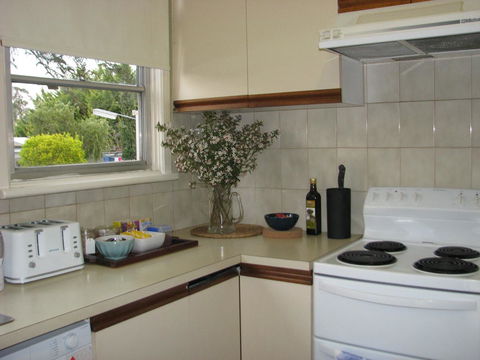 Growse House Yarram 3BR - SA Accommodation 7