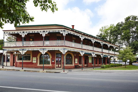 The Daylesford Hotel - SA Accommodation 1