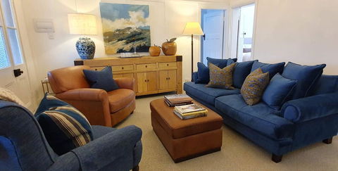 The Dewhurst - Sophisticated Entire CBD Apartment - SA Accommodation 0