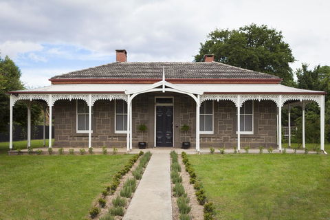 The Manse On Ebden - SA Accommodation 0