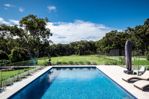 The Pavilion, Killcare - SA Accommodation 2