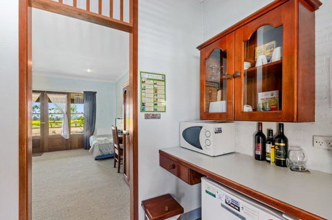 The Vineyard Motel - SA Accommodation 1