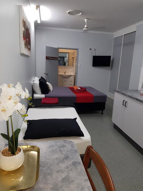 Tropical Lodge - SA Accommodation 3