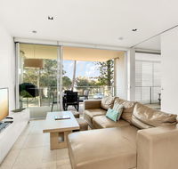 Unit 106 Plantation Resort - Rainbow Beach Walk to beach Views Aircon Pool Plantation Resort - SA Accommodation