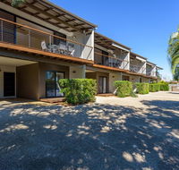 Unit 2 Rainbow Surf - Modern double storey townhouse with large shared pool close to beach and shops - SA Accommodation