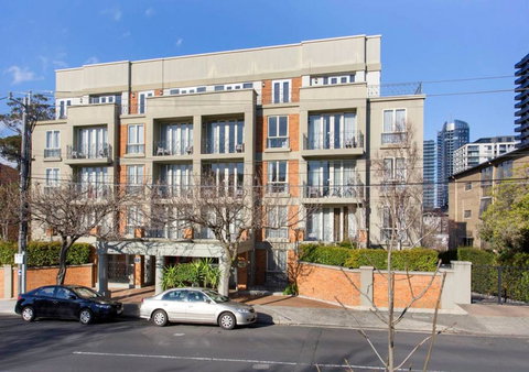 Walk To The MCG, The Tan, Botanic Gardens & Train - SA Accommodation 0