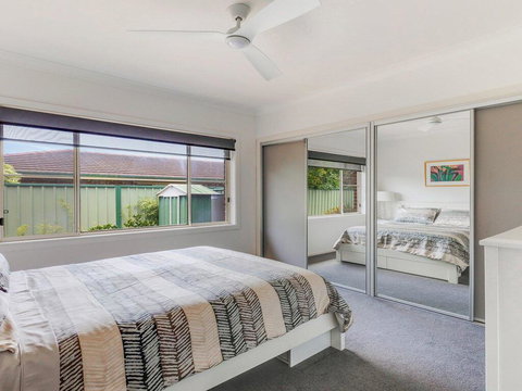 Walling-Clifton Gardens - Backing Onto Golf Course - SA Accommodation 1