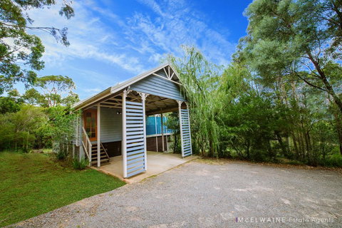 Wanjii II Pool & Spa Getaway - SA Accommodation 3