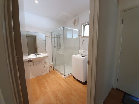 Waterfront Retreat At Wattle Point - SA Accommodation 2