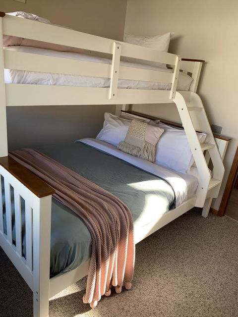 The PC Cottage - SA Accommodation 3