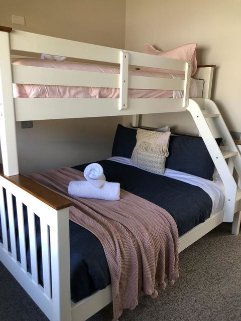 The PC Cottage - SA Accommodation 13