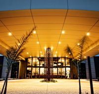 Quality Suites Seasons 5 - SA Accommodation
