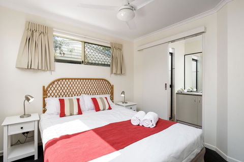 Rainbow Getaway Holiday Apartments - SA Accommodation 5