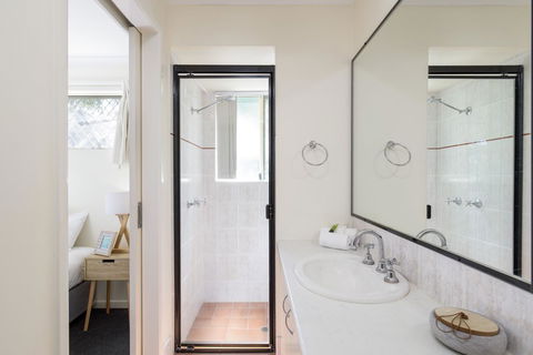 Rainbow Getaway Holiday Apartments - SA Accommodation 8