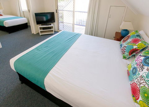 Rainbow Getaway Holiday Apartments - SA Accommodation 23
