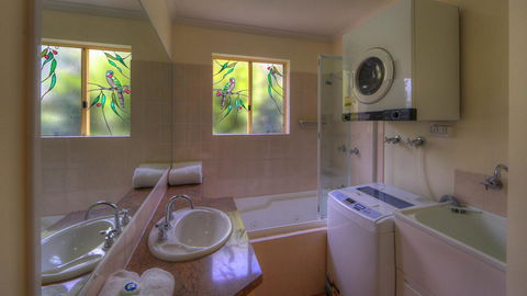 Rainbow Getaway Holiday Apartments - SA Accommodation 29