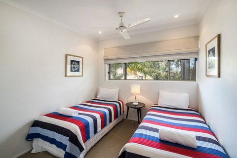 Sunseeker Holiday Apartments - SA Accommodation 3