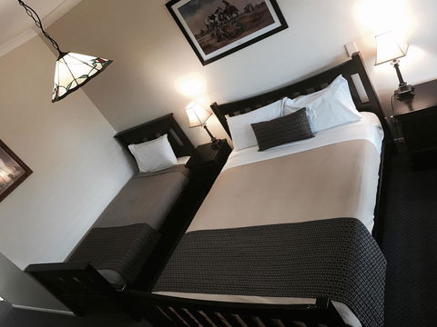 The Bearded Dragon Boutique Hotel - SA Accommodation 3