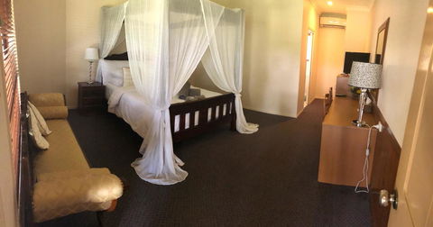 The Bearded Dragon Boutique Hotel - SA Accommodation 7