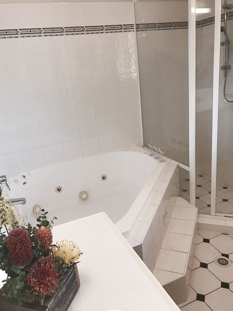 The Bearded Dragon Boutique Hotel - SA Accommodation 44