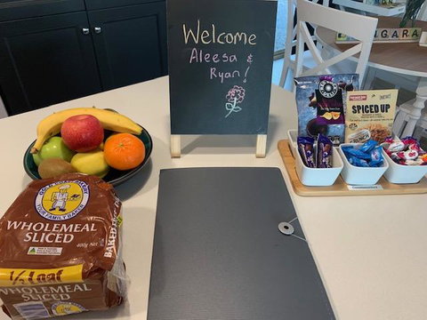 Bed & Breakfast 1 Bedroom Guest House - SA Accommodation 21