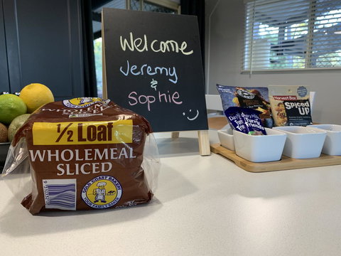 Bed & Breakfast 1 Bedroom Guest House - SA Accommodation 22