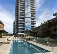 Boardwalk Burleigh Beach - Official - SA Accommodation