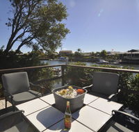 Bribie Island Canal Holiday Destination - SA Accommodation