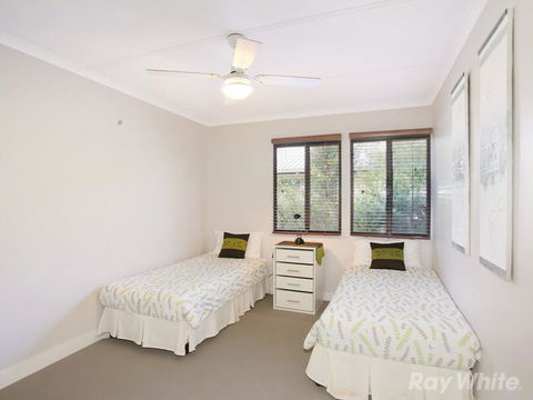Beach House On Jones Parade, Central Coolum Beach - SA Accommodation 10