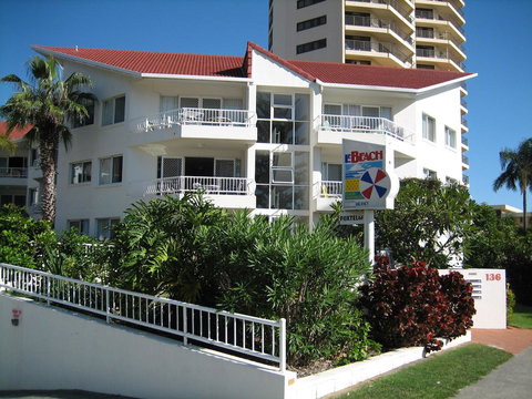 Le Beach Apartments - SA Accommodation 11