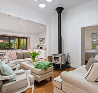 Frangipani House - SA Accommodation