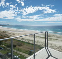 Pure Kirra - SA Accommodation