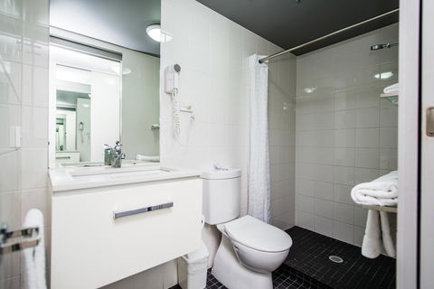 George Williams Hotel - SA Accommodation 43