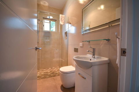 Blue Summit Hideaway - SA Accommodation 35