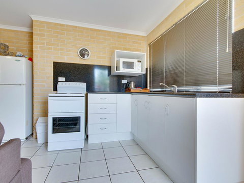 Murray Street Apartments - SA Accommodation 40