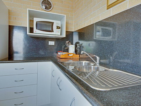 Murray Street Apartments - SA Accommodation 26