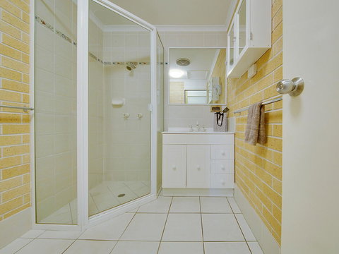 Murray Street Apartments - SA Accommodation 38